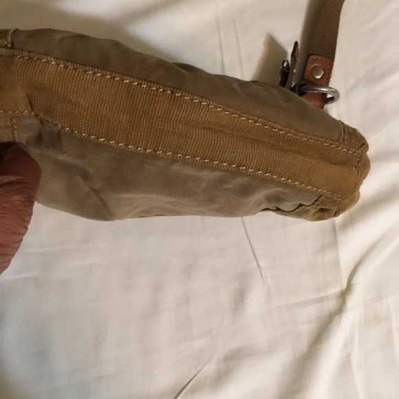 Ladies Boho Fossil shoulder bag or crossbody Tan suede - Picture 4 of 9